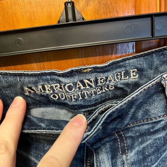 American Eagle Outfitters Women’s Medium Wash Hi-Rise Jeggings - Picture 3 of 4